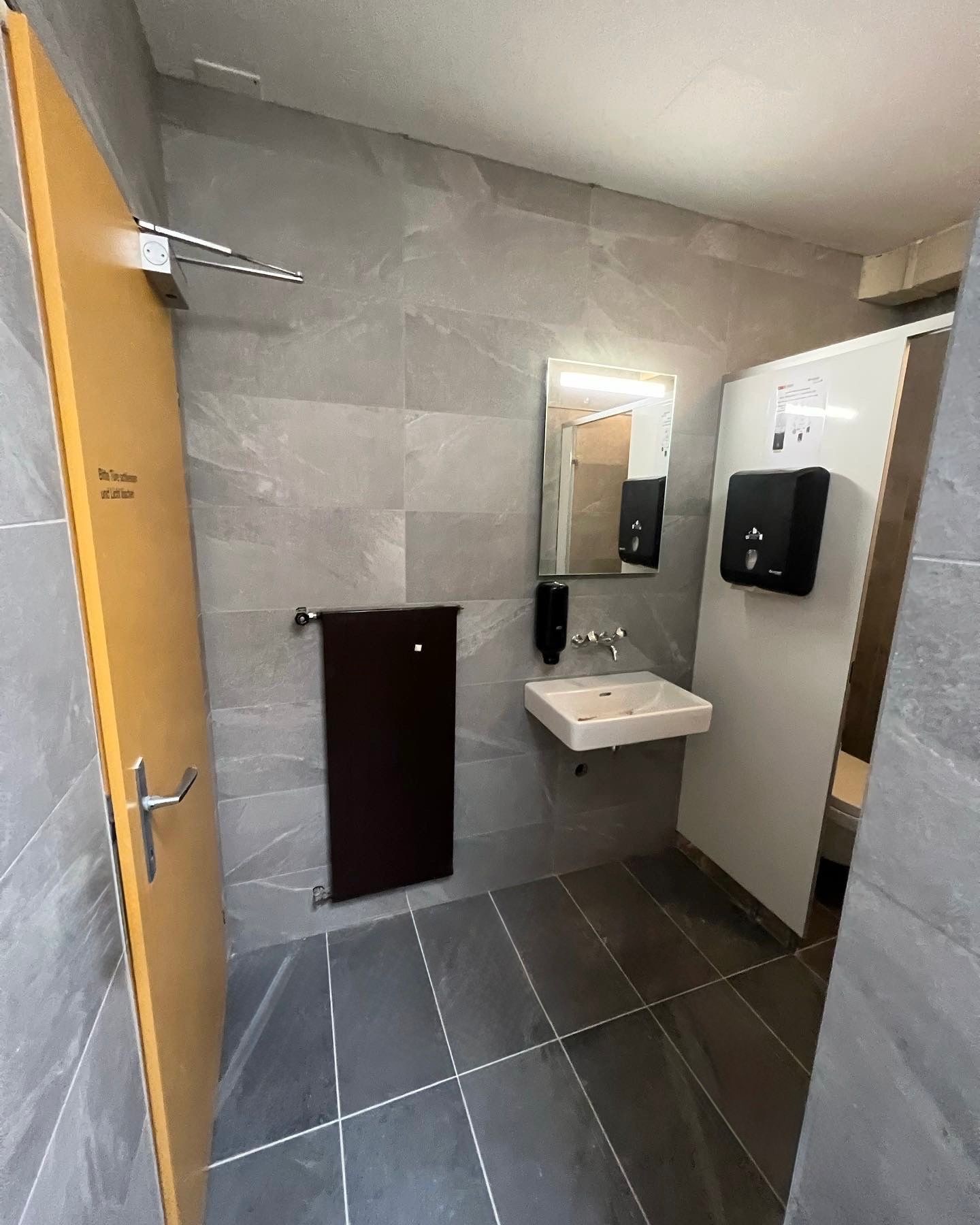 7 WC-Sanierungen